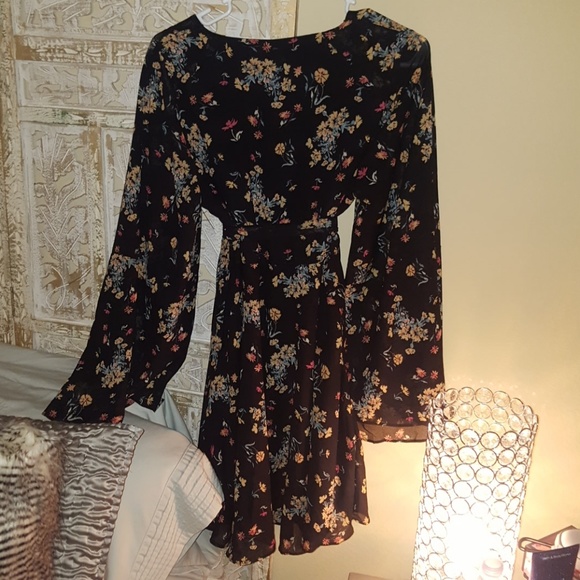 Free People - Picture 2 of 2